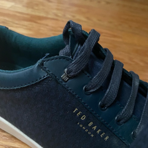 Ted Baker sneakers size - 9 - Picture 2 of 5